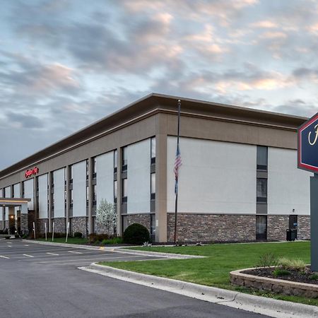 Hampton Inn Janesville Exterior photo