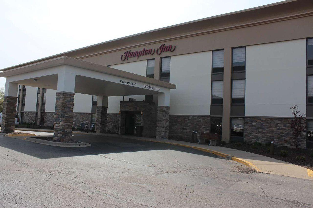 Hampton Inn Janesville Exterior photo