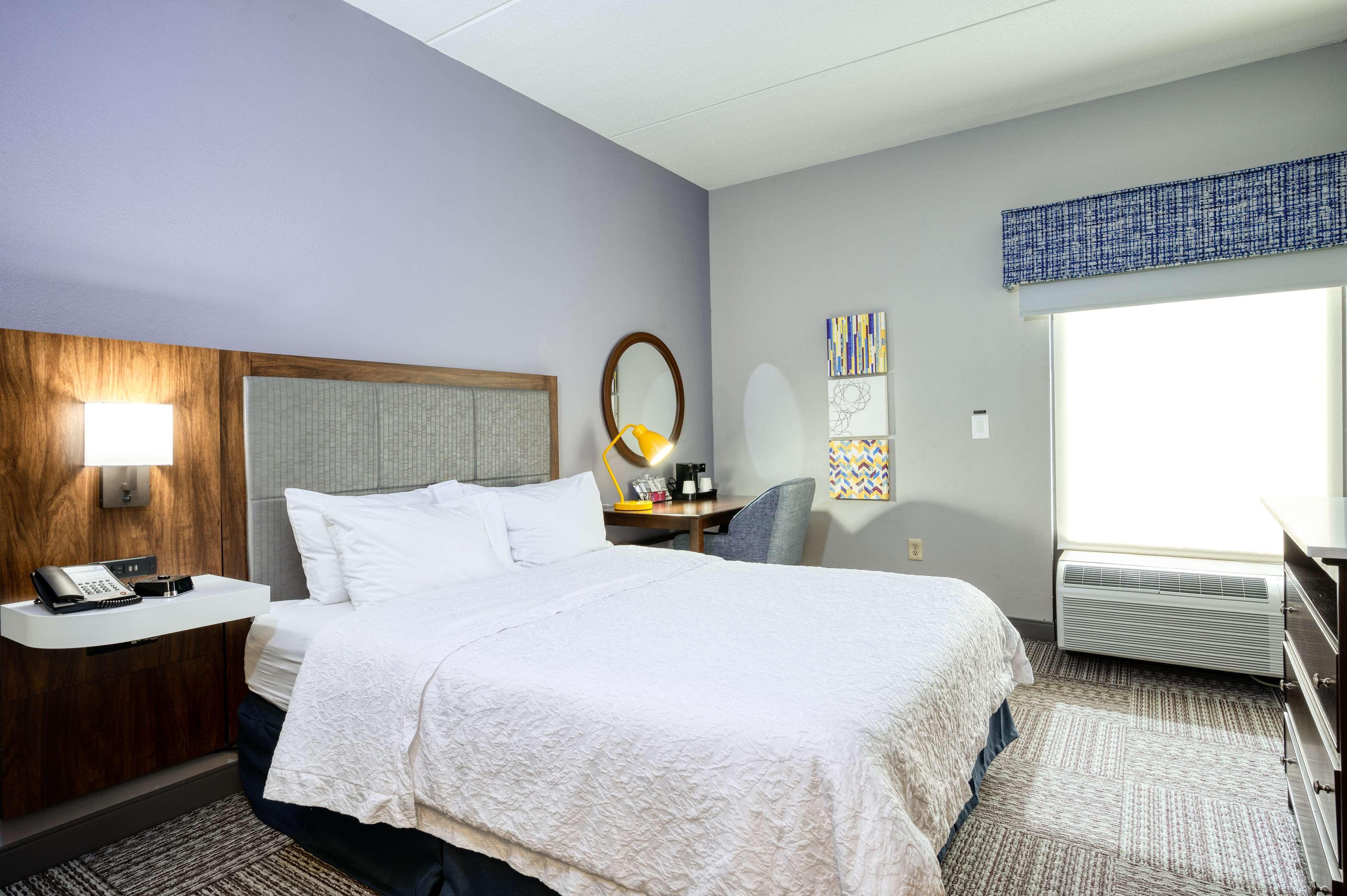 Hampton Inn Janesville Exterior photo