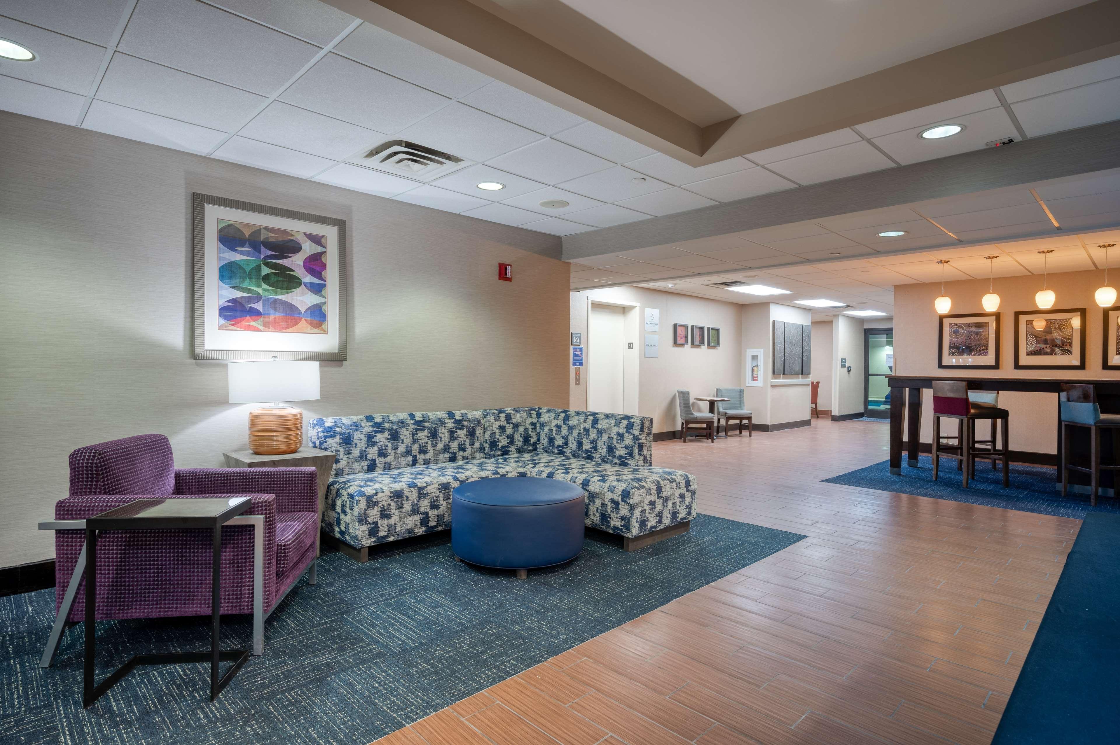Hampton Inn Janesville Exterior photo
